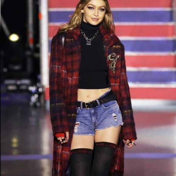 Gigi Hadid X  Tommy Hilfiger Plaid Detail Distressed Denim Shorts Y2K - Picture 1 of 11